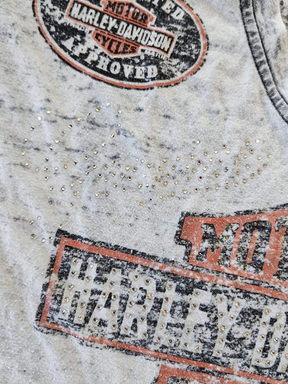 Harley-Davidson Burnout Bedazzled V-Neck Graphic Tee Gray/Orange Size XL - Picture 7 of 8